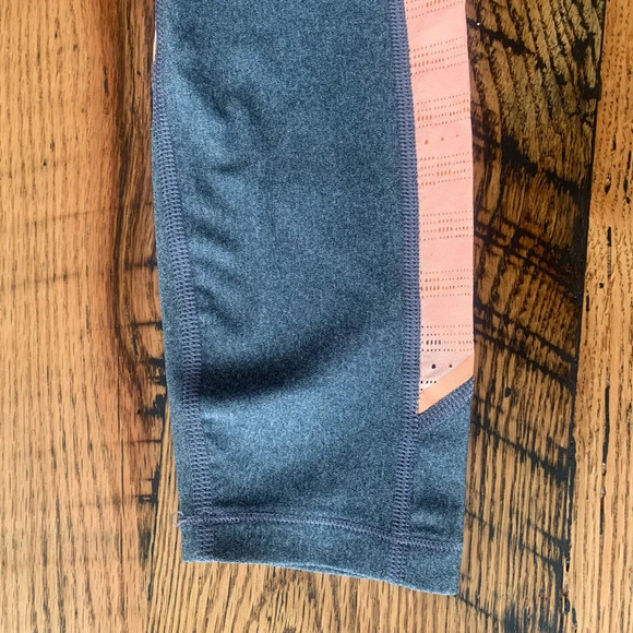 Under armour heat gear leggings - Picture 4 of 8